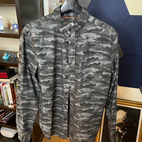 Mossimo Camo Button Down - Picture 2 of 2